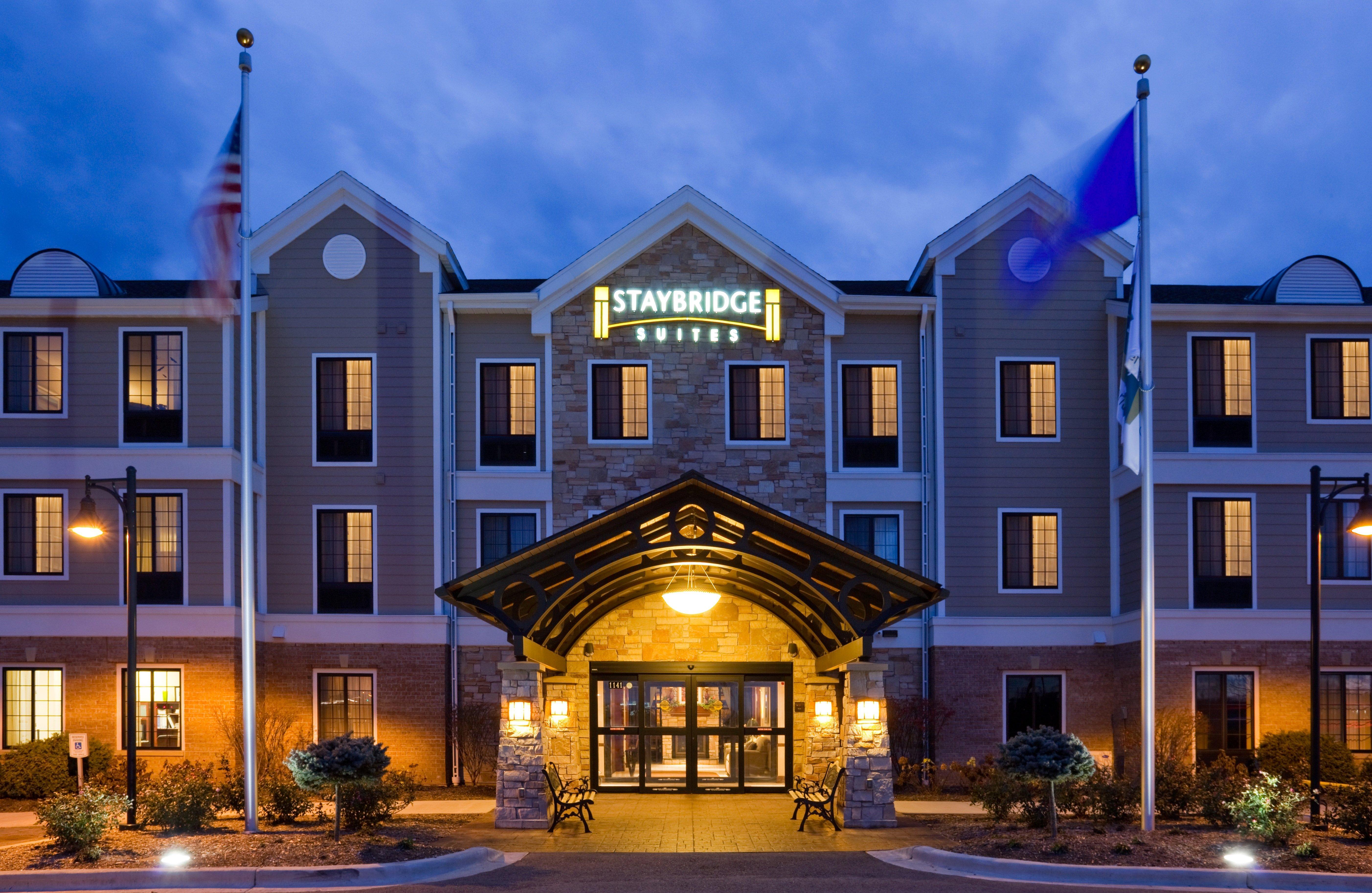 Staybridge Suites Milwaukee West-Oconomowoc By Ihg Exterior foto