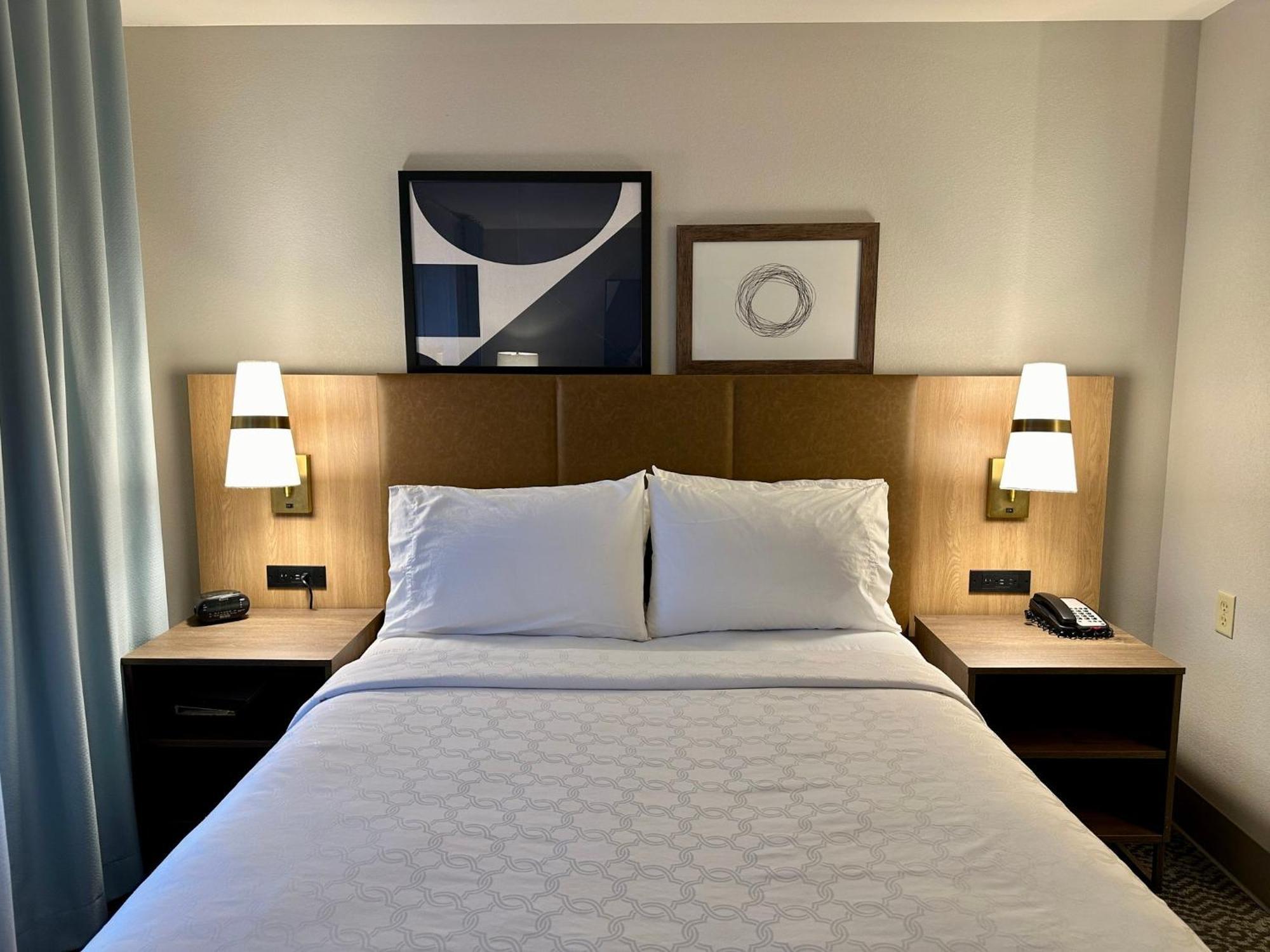 Staybridge Suites Milwaukee West-Oconomowoc By Ihg Exterior foto