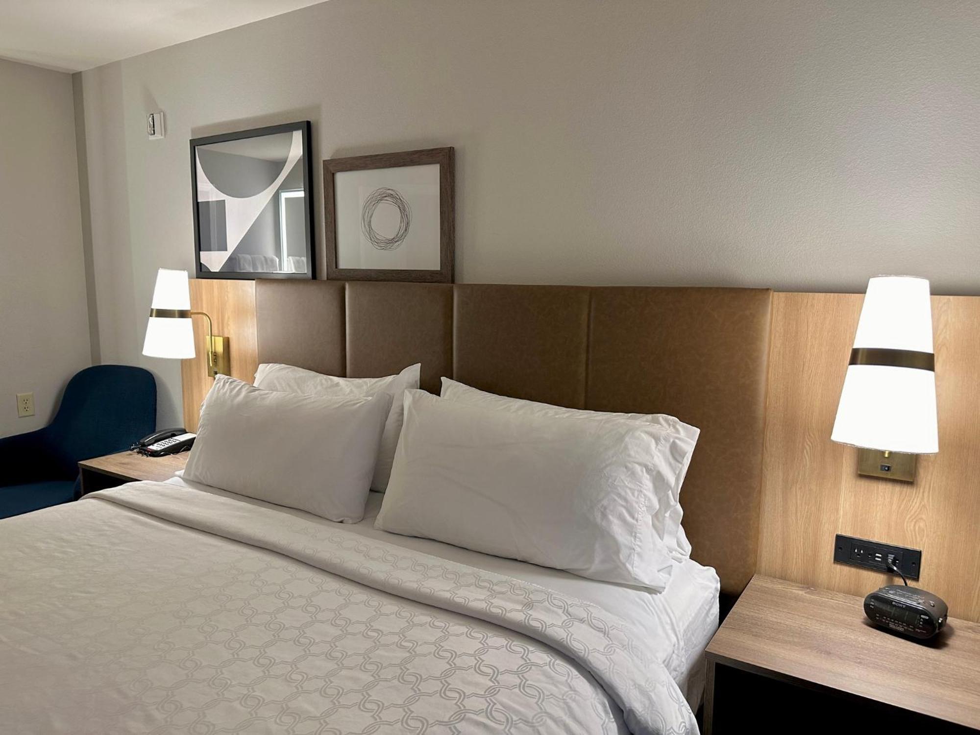 Staybridge Suites Milwaukee West-Oconomowoc By Ihg Exterior foto
